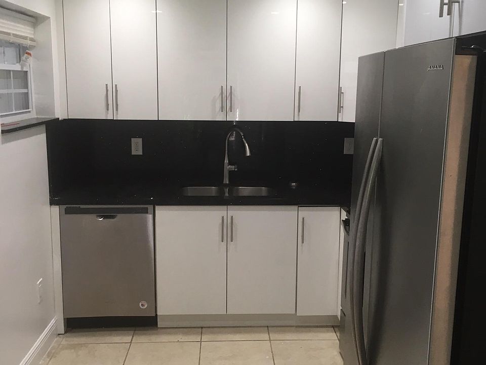 1st image of 1777 Michigan Ave #3