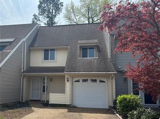 614 Lake Ridge Pl, Virginia Beach, VA 23452