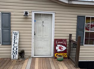 8231 Alamo Ln, Seneca, MO 64865