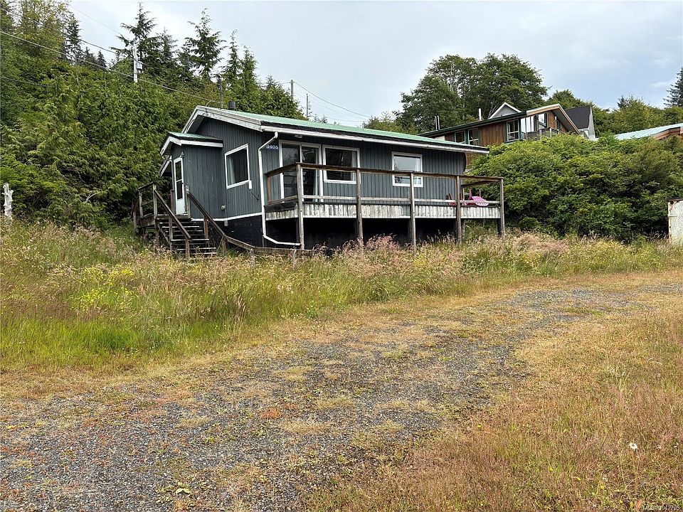 1st image of 3405 Oceanview Dr