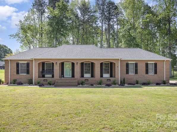 205 Timberfield Trl, China Grove, NC 28023