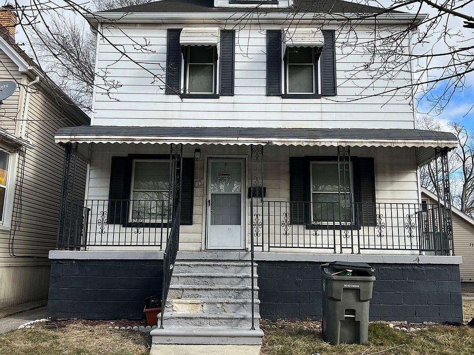 1st image of 15 E Glenwood St