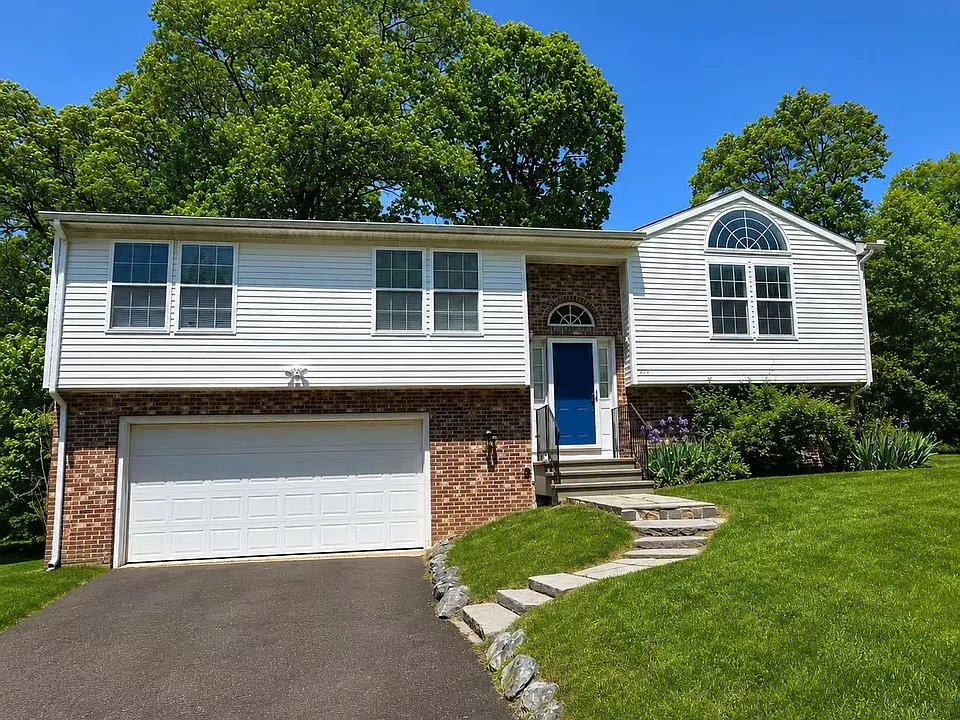 374 Stevenson Rd