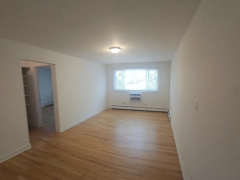 6211 N Kenmore Ave #301 — Photo 3