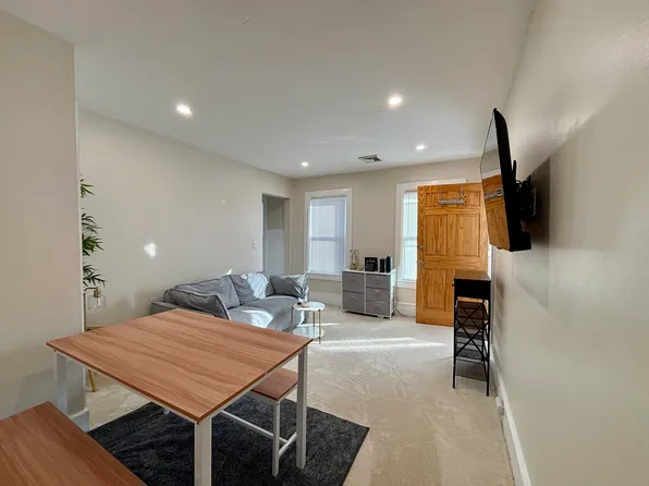 130 Woodlawn Ave Floor 2, Saratoga Springs, NY 12866