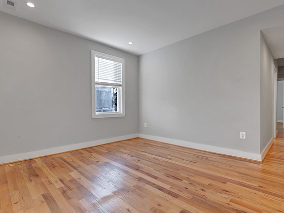 2nd image of 1911 M St NE #1