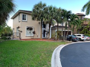 12400 SW 1st St, Plantation, FL 33325