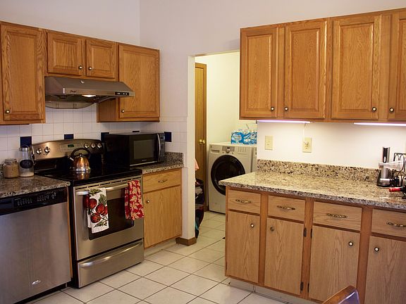3rd image of 2975 Phoenix Ave