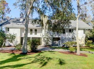 121 Palm Dr, Saint Simons Island, GA 31522