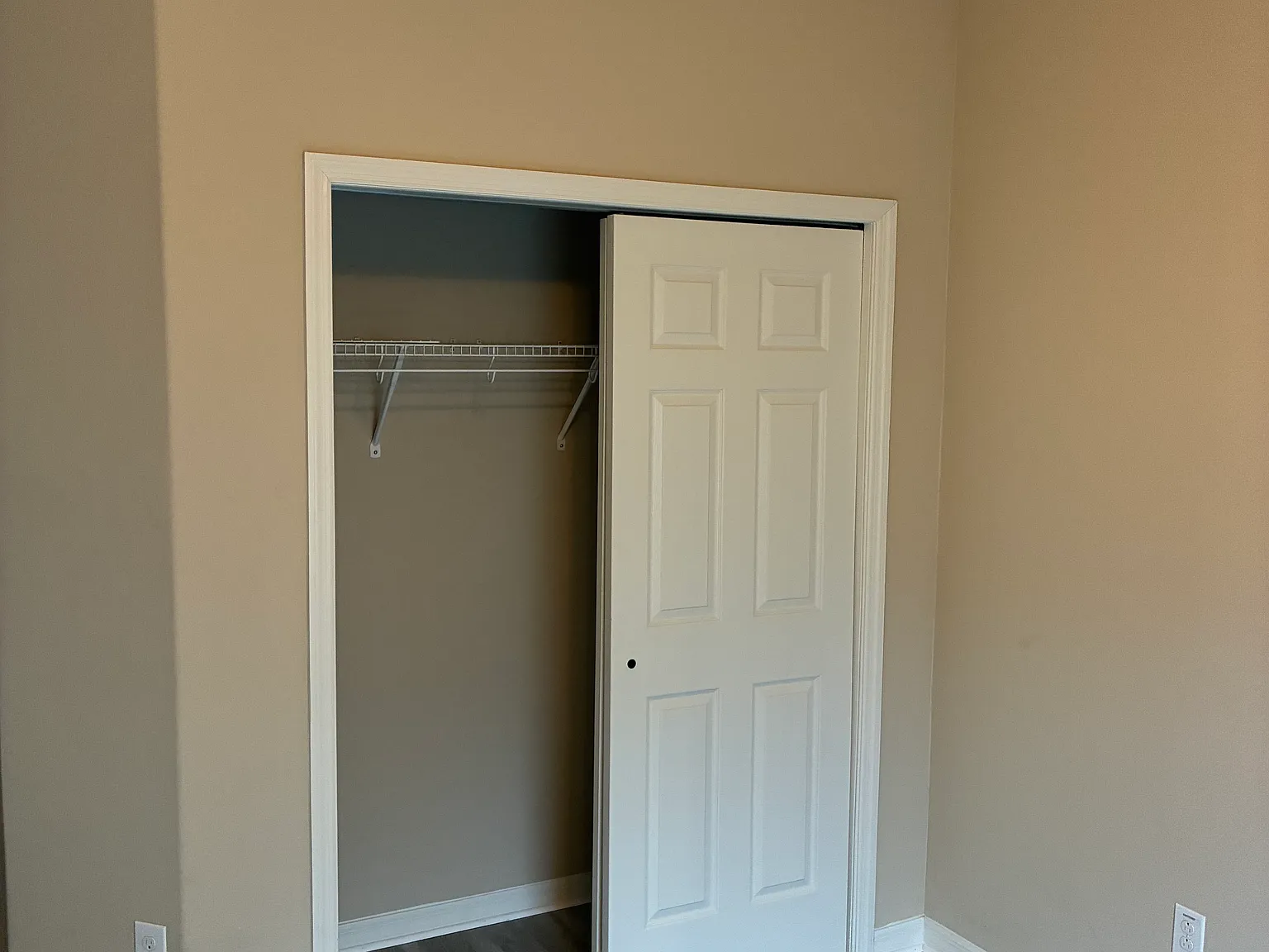 3 bed, 1745 sqft, $2,300 — Photo 4