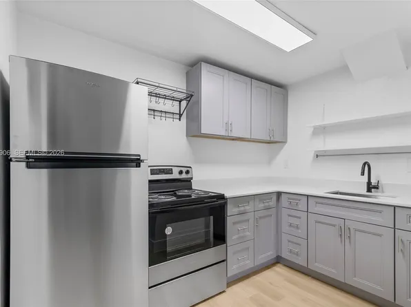 13880 NE 20th Pl APT 2, North Miami Beach, FL 33181