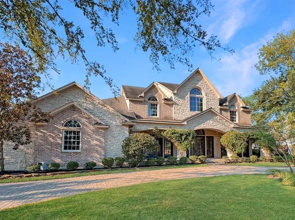 19 Philbrook Way, The Woodlands, TX 77382