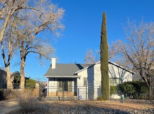 212 Solano Dr NE, Albuquerque, NM 87108