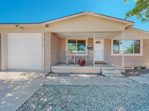 1104 Florida St SE, Albuquerque, NM 87108