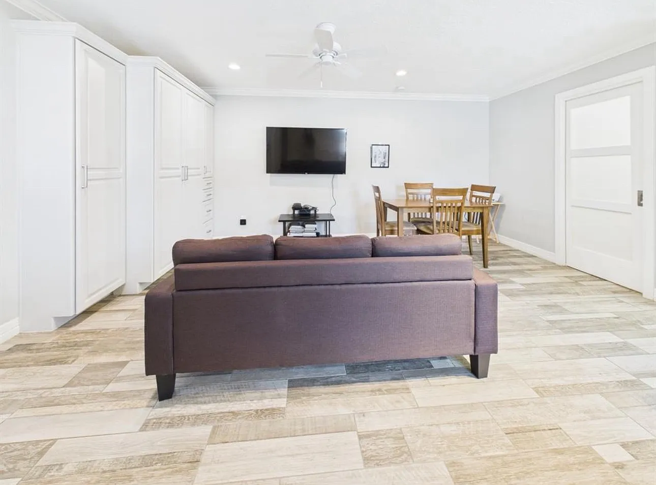 Studio, 500 sqft, $1,600 — Photo 4