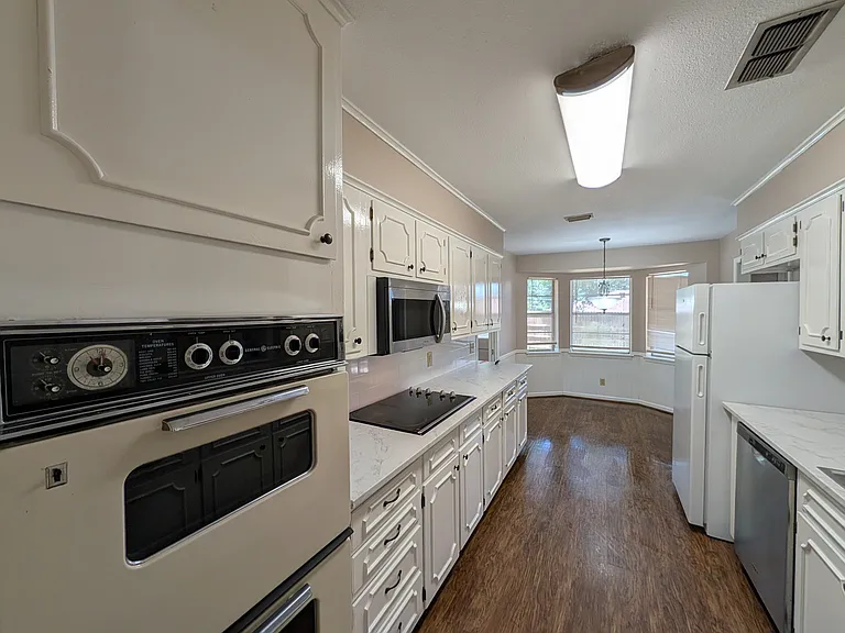 403 W Heritage Dr — Photo 51
