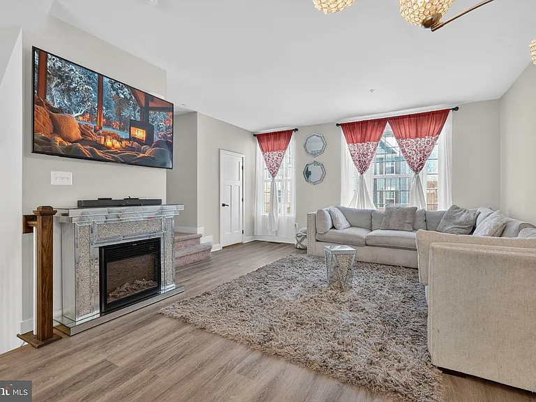 9599 Tall Oaks Rd — Photo 16