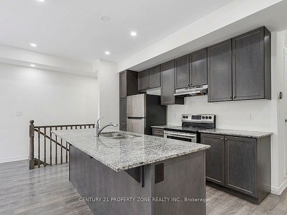4th image of 250 Lagerfeld Dr #4