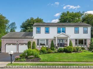 25 Crestwood Ave West, Fairfield Twp., NJ 07004