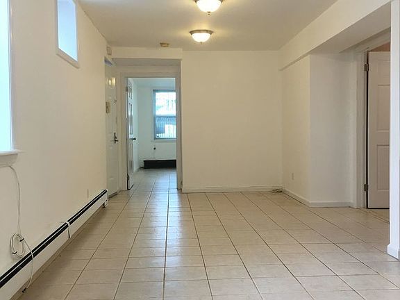 2nd image of 2128 21st St APT 1