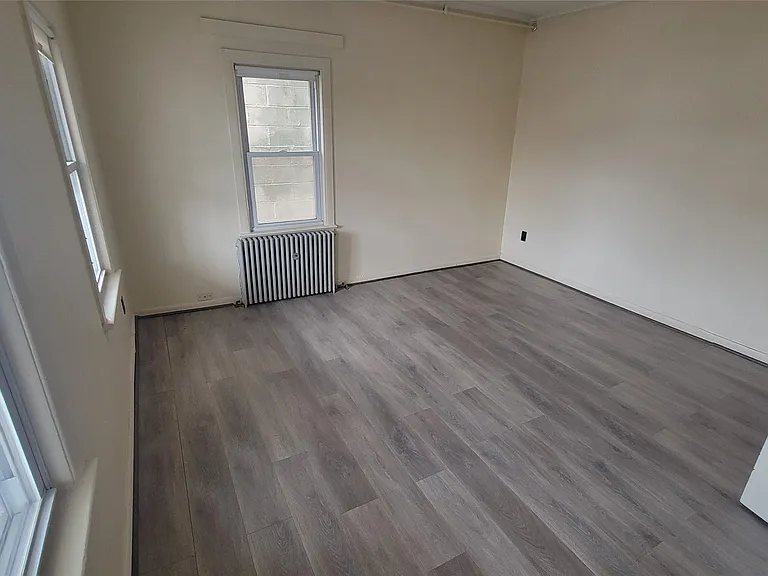 90 Ackerson St #2 — Photo 7