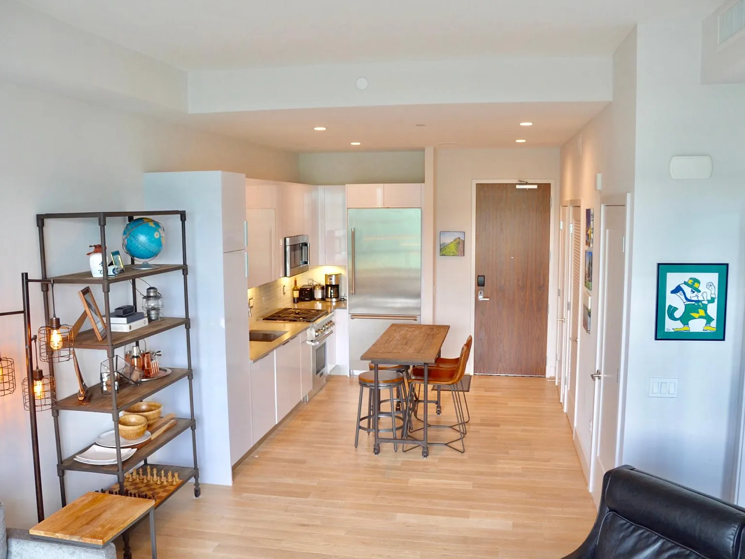1 bed, 700 sqft, $3,500 — Photo 3