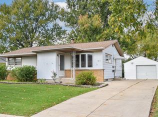 9810 W Manitoba St, West Allis, WI 53227