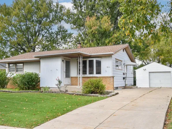 9810 West Manitoba STREET, West Allis, WI 53227