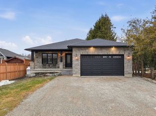 18 Geddes St W, Minto, ON N0G1M0