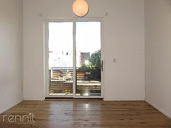 Rented by Rennit Inc.