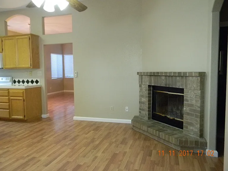 589 Alden Way — Photo 16
