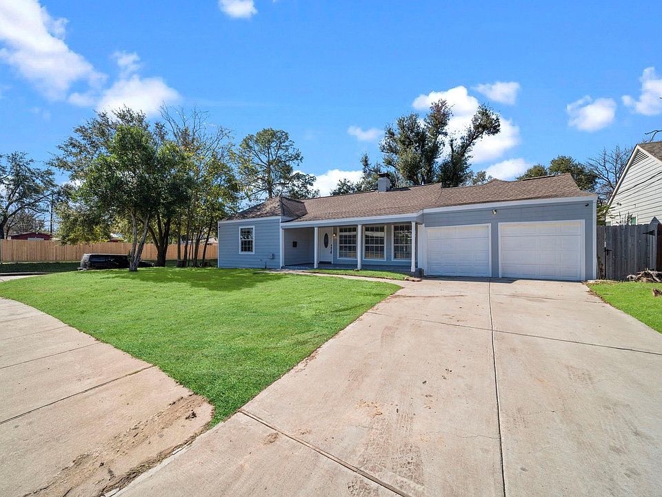 1st image of 410 Walter St