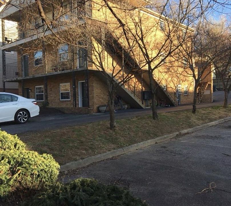 1st image of 420 Albemarle Ave SW #5