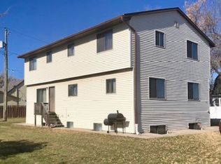 911 5th Ave NE, Devils Lake, ND 58301