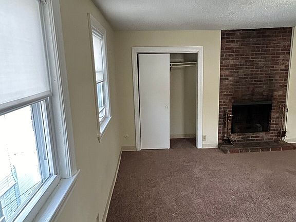 5th image of 78 Robbins St