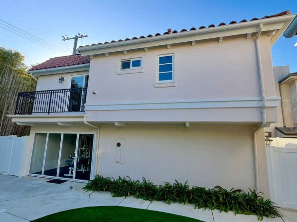 7938 Campion Dr #A, Los Angeles, CA 90045