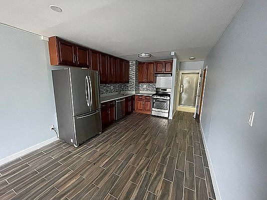 1st image of 24-20 31st St #B