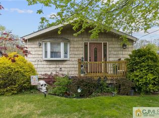 49 Dayton Rd, Jamesburg, NJ 08831