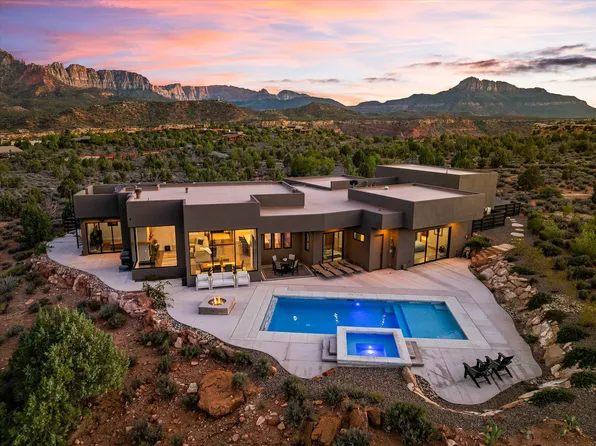 2493 Navajo Cir, Springdale, UT 84767