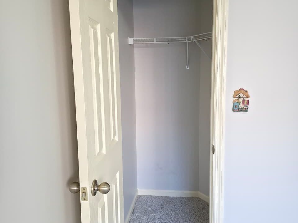 1st image of 250 Waterdown Dr APT 4