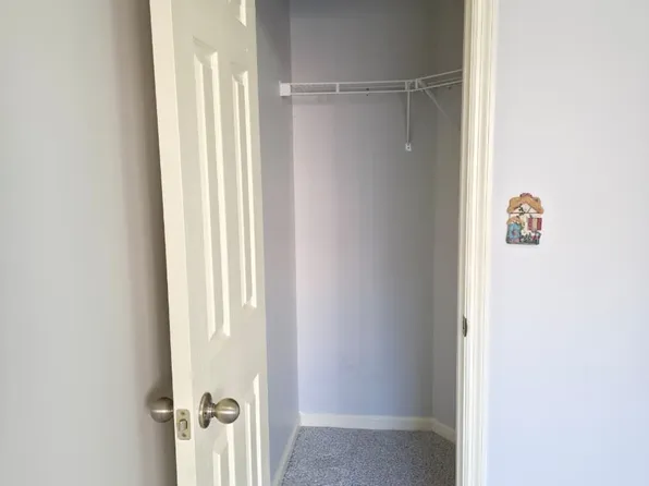 250 Waterdown Dr APT 4, Fayetteville, NC 28314