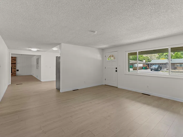 2513 Silver Sage Dr — Photo 23