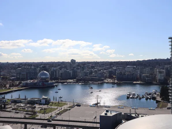 689 Abbott St #2906, Vancouver, BC V6B 0J2