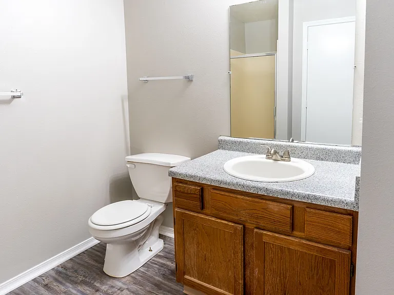 Lynn Park Apartments Welcome to historic Excelsior Springs! — Photo 15