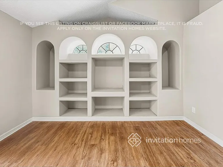 2621 Alclobe Cir — Photo 10