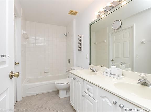 5th image of 7085 Nova Dr APT 308