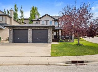 182 W Sienna Park Dr SW, Calgary, AB T3H 5H5