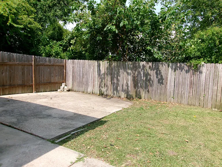 6253 London Ave — Photo 4