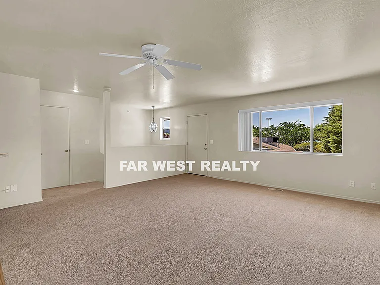4032 N Viewpoint Dr #D — Photo 5