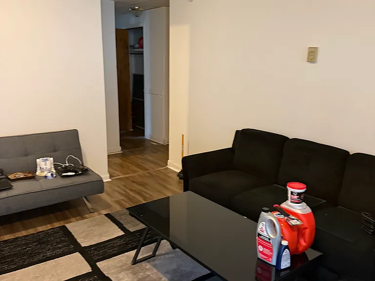 36 Roushey St #2C — Photo 1